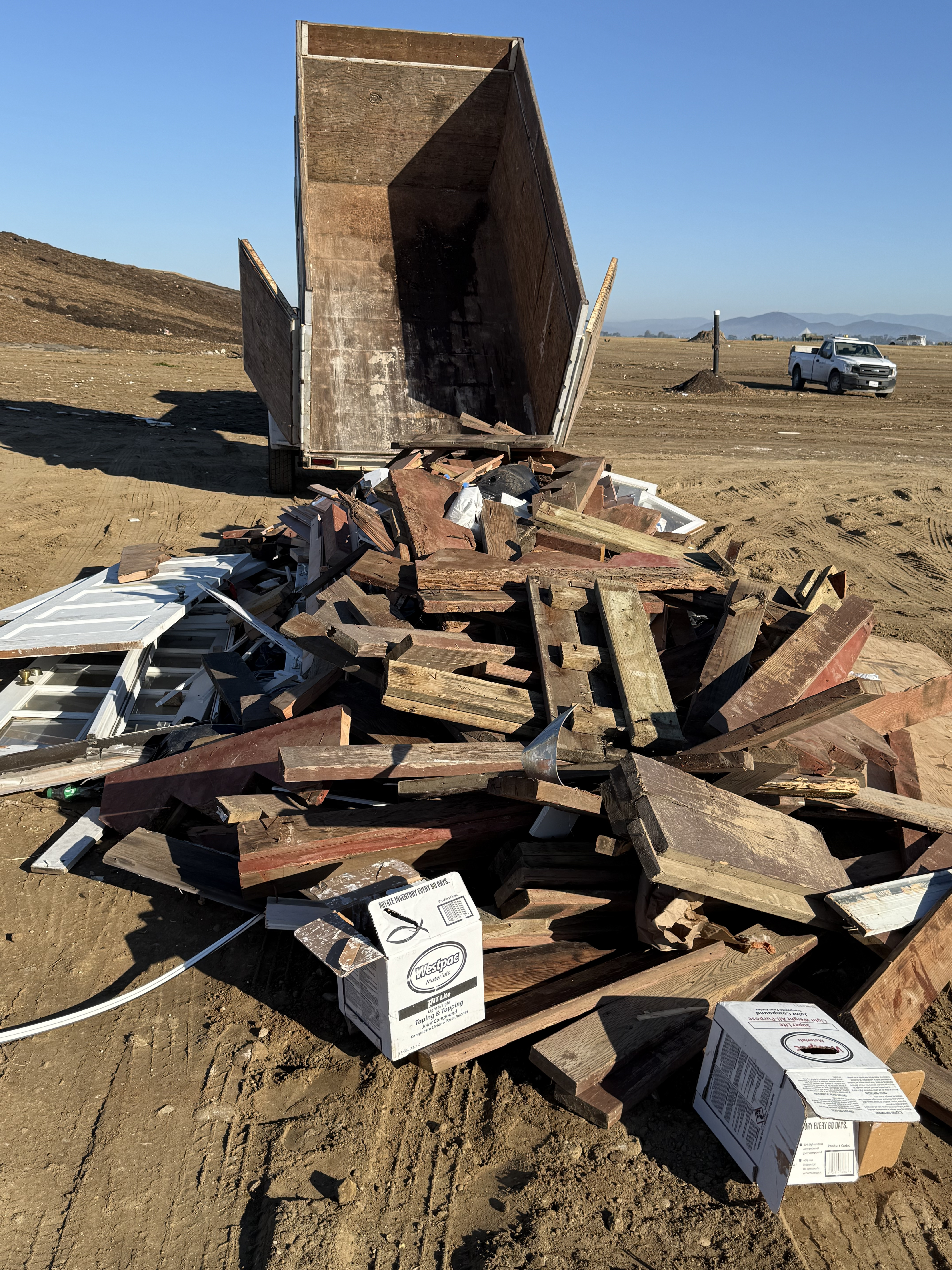 Dump trailer rental La Mesa CA