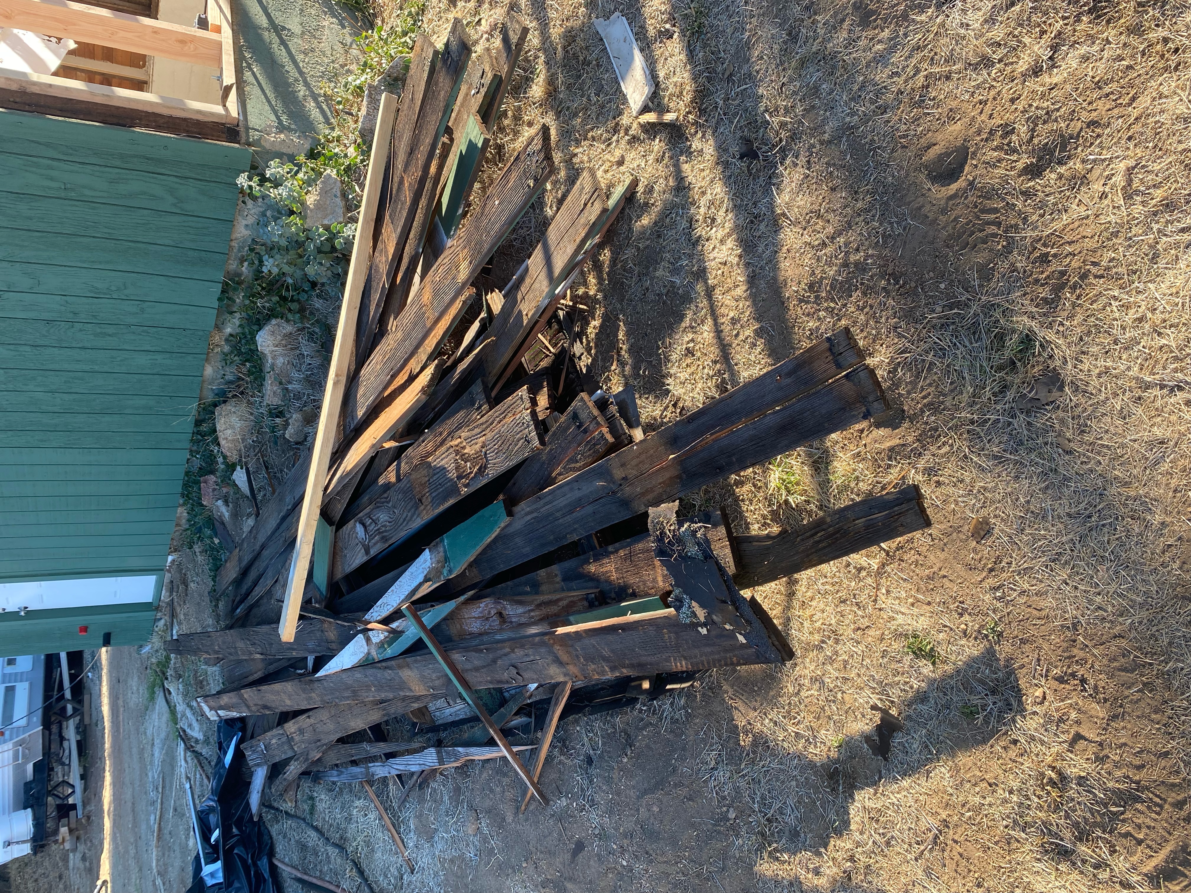 QuickDumpNow dump trailer hauling junk